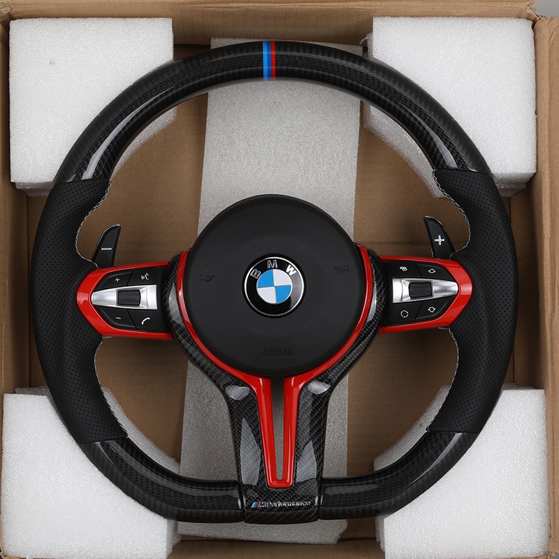 Volante in carbonio per BMW F10 F20 F30 F32 F80 F90 E70 E87 E90 E92